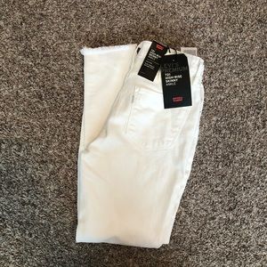 NWT women’s white levi jeans